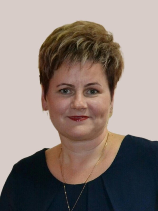 Хренова Елена Валентиновна.